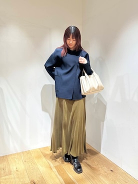 「アイテム（ノーカラージャケット）」を使った、薫子さん（レディース・157cm）の冬コーディネート