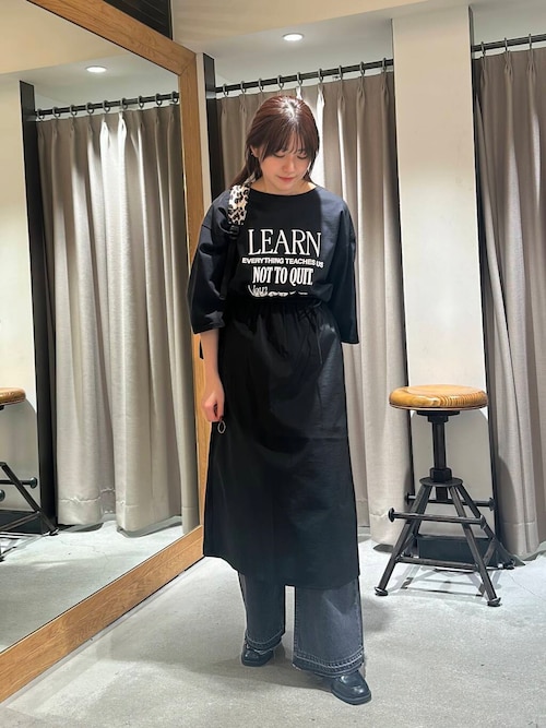 ダメージワイドデニムパンツ