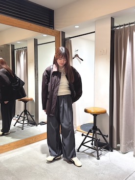 「アイテム（チューブトップ）」を使った、薫子さん（レディース・157cm）の冬コーディネート