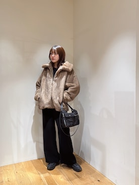 「RODE SKO（ロデスコ）のアイテム」を使った、薫子さん（レディース・157cm）の秋コーディネート