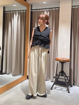 「LAATO（ラート）のfrill no sleeve blouse（シャツ/ブラウス）」を使った、薫子さん（レディース・157cm）の夏コーディネート