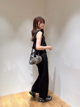 「アイテム（タンクトップ）」を使った、薫子さん（レディース・158cm）の夏コーディネート