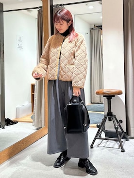 「PIENI（ピエニ）のPIENI　KUU（トートバッグ）」を使った、薫子さん（レディース・157cm）の冬コーディネート