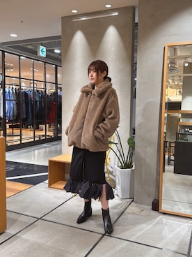 「トレンド秋素材コーデ」｜「アイテム（ジャケット/アウター）」を使った、薫子さん（レディース・157cm）の秋コーディネート