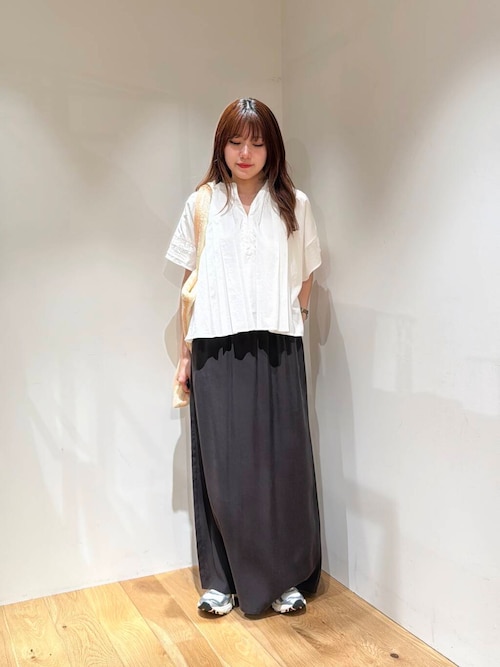 【新品タグ付き】ハーフスリーブシャツブラウス coen（コーエン） ブラウス シャツ 「新色登場・追加」3Dフラワー刺繍