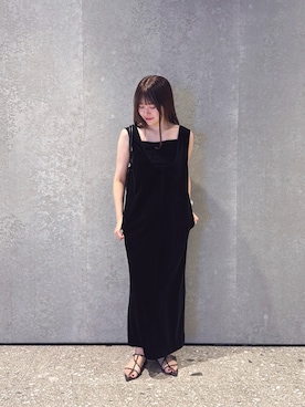 「SENSE OF PLACE by URBAN RESEARCH（センスオブプレイスバイアーバンリサーチ）のベロアカップツキキャミソール（キャミソール、ブラック系）」を使った、薫子さん（レディース・157cm）の夏コーディネート