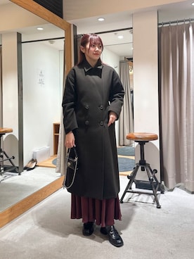 「アイテム（チェスターコート）」を使った、薫子さん（レディース・157cm）の冬コーディネート