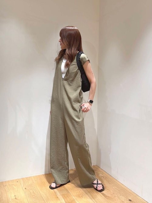 セール】『2サイズ展開』リネンライク深Vネックオールインワン