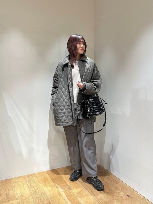 セール】カシミヤ混強縮キーネックニットプルオーバー（ニット