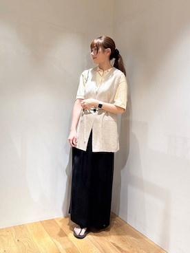 「URBAN RESEARCH（アーバンリサーチ）のシャツカラーハーフスリーブニット（ニット/セーター）」を使った、薫子さん（レディース・157cm）の夏コーディネート