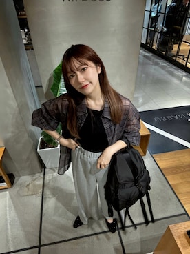 「URBAN RESEARCH（アーバンリサーチ）のアイテム（タンクトップ）」を使った、薫子さん（レディース・157cm）の秋コーディネート