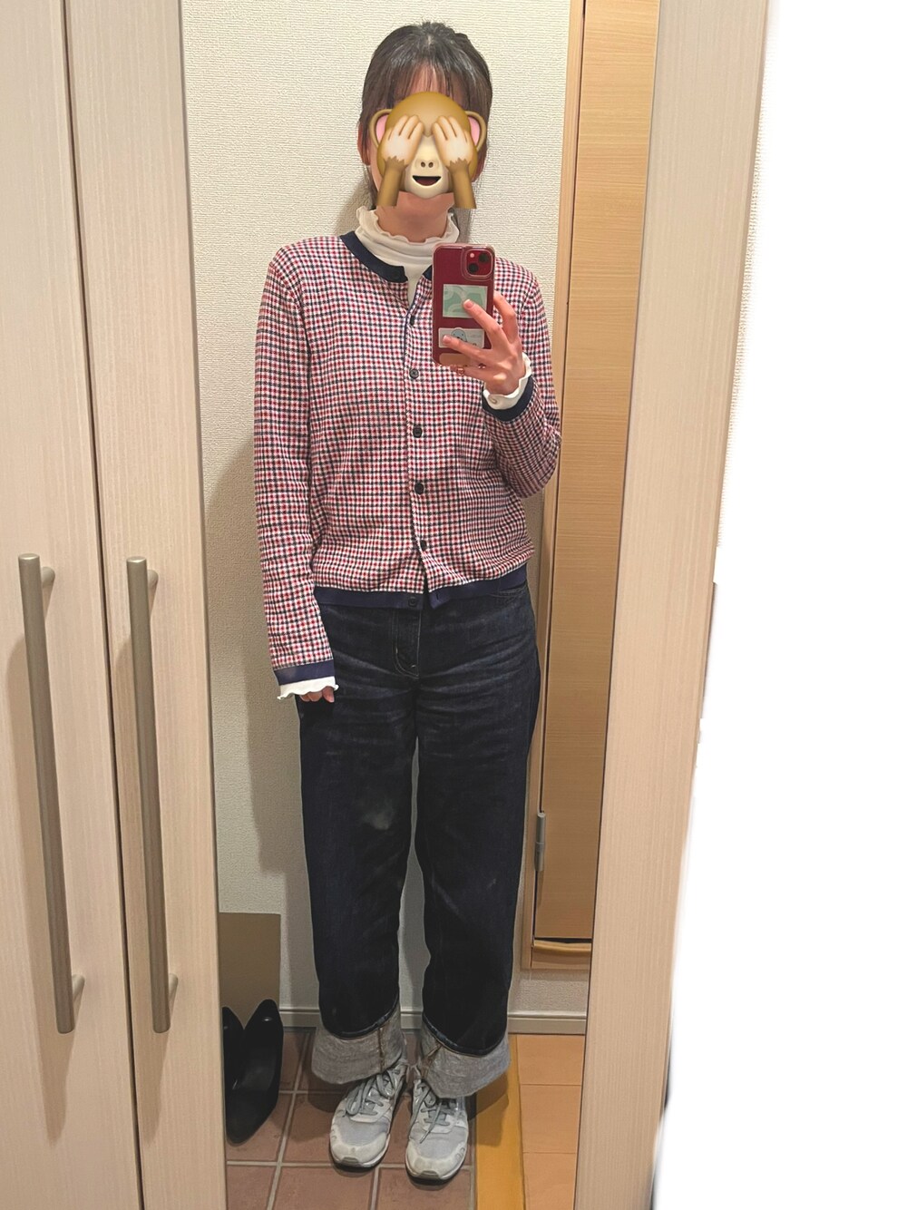 「ユニクロ、INES DE LA FRESSANGE×UNIQLO」｜「UNIQLOのワイドフィットカーブジーンズ（デニムパンツ、ブルー系）」を使った、mizzzyoさん（レディース・164cm）の春コーディネートの1枚目の写真