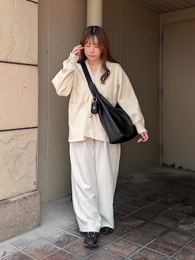 「アイテム（チャーム）」を使った、ayakaさん（レディース・157cm）の秋コーディネート