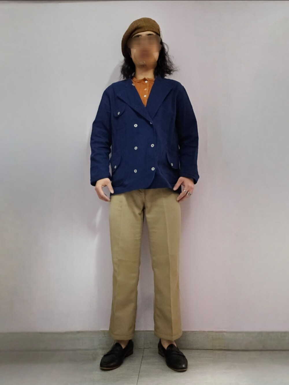 「ベレー帽、ジャケット、パンツ、ローファー、vintage、古着MIX、メンズファッション」｜「VINTAGEのVintage Levi's Sta-Prest Pants Men's 33x34 Tan Non-Iron Black Tab（チノパンツ、ベージュ系）」を使った、setaroさん（メンズ・172cm）の冬コーディネートの1枚目の写真