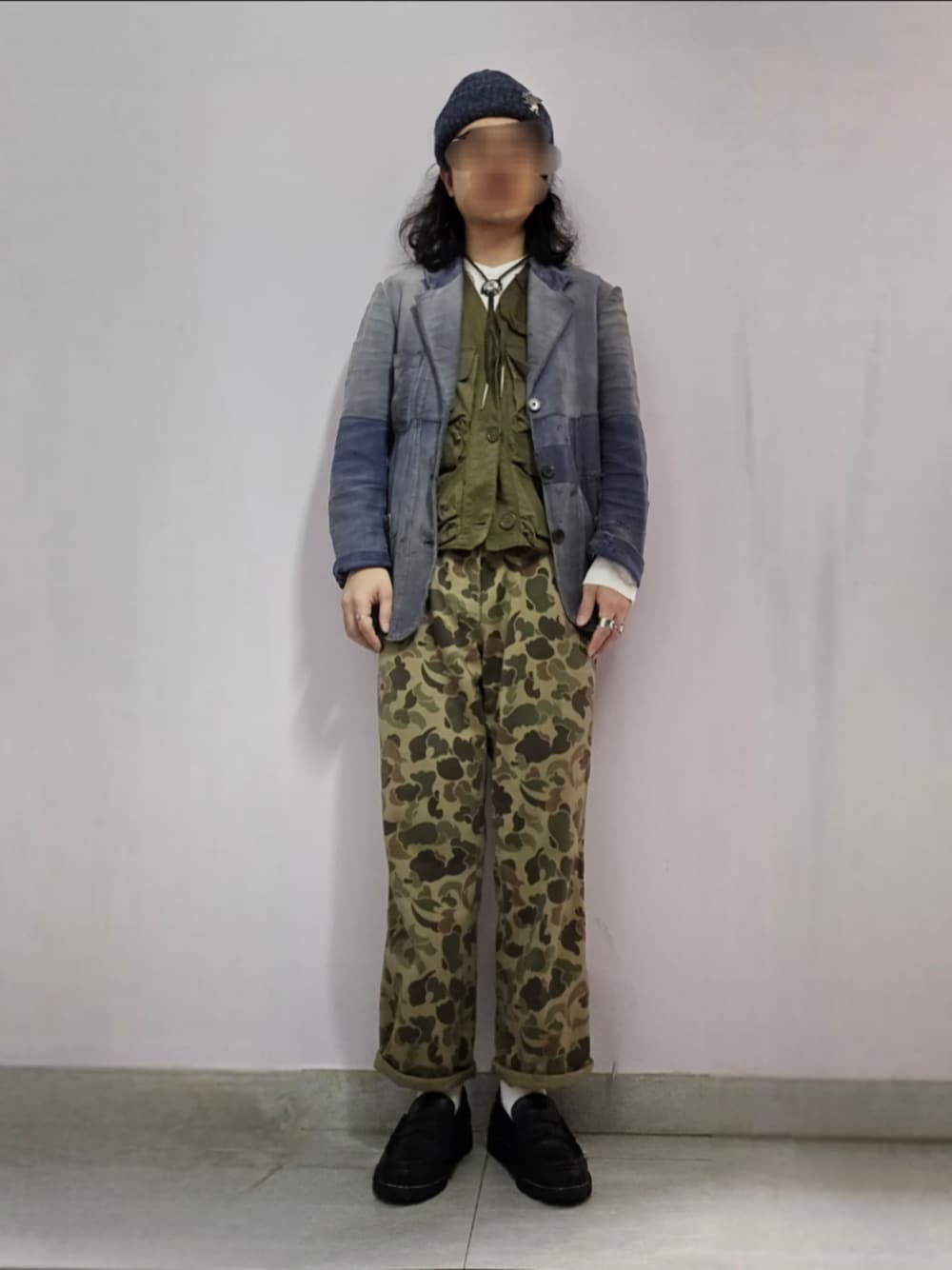 「ニットキャップ、ブレザー、ベスト、シャツ、パンツ、ローファー、vintage、古着、古着コーデ、30代コーデ、メンズファッション」｜「no brandのアイテム（ローファー、ブラック系）」を使った、setaroさん（メンズ・172cm）の春コーディネートの1枚目の写真