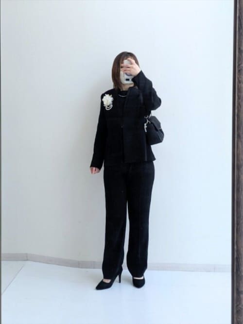 喪服・礼服】洗える防しわ北陸ジャガード使いストレッチパンツスーツ