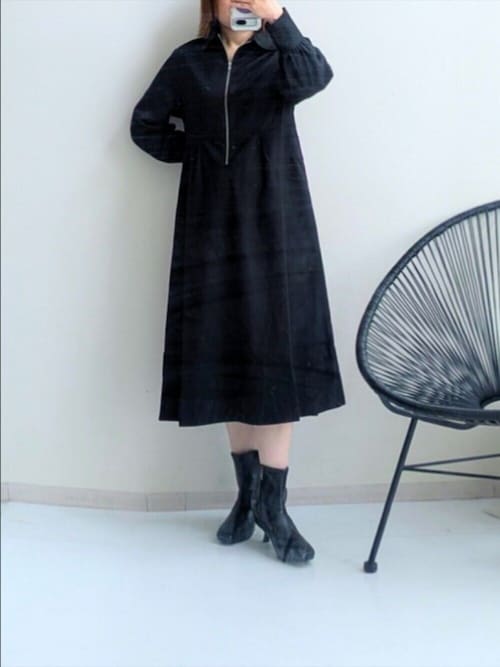 あったか裏起毛】襟付きフロントジップタックワンピース（しわになり