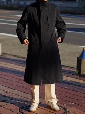 「春カラー」｜「アイテム（ステンカラーコート）」を使った、プレハブ式簡易多々良製鉄所さん（メンズ・175cm）の春コーディネート