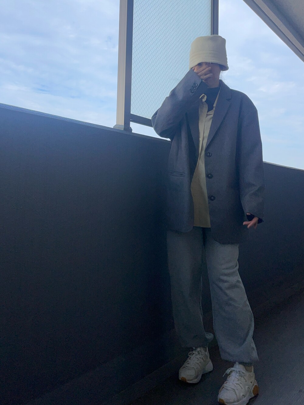 「アラフィフ、スウェット、ジャケットスタイル、ジャケット」｜「JEANASISの【SET UP対応】バックギャザーテーラードジャケット/105251（テーラードジャケット、グレー系）」を使った、OBASanNOʕ•ᴥ•ʔさん（レディース・161cm）の秋コーディネートの1枚目の写真