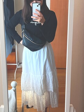 「アイテム（ボディバッグ/ウエストポーチ）」を使った、moeizm28さん（レディース・152cm・10代）の秋コーディネート