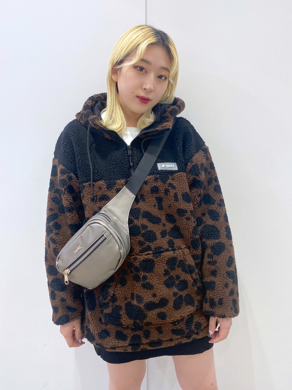 「wearhalloween2021、秋冬コーデ、ダルメシアン柄、x-girl、エックスガール、オトナ女子」｜「X-girlのアイテム（パーカー、ブラウン系）」を使った、MIKUさん（レディース・158cm）の秋コーディネートの1枚目の写真