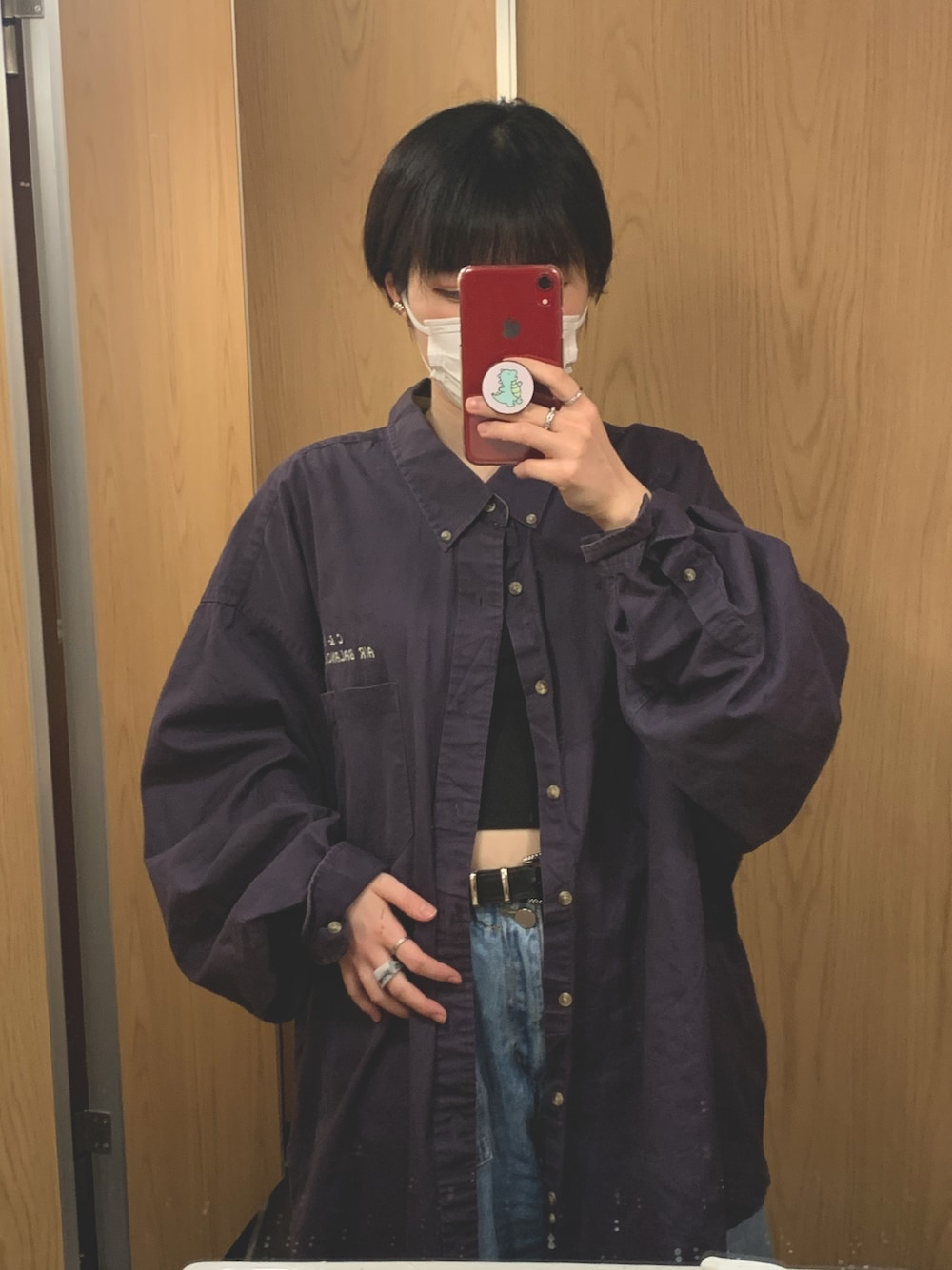 「古着コーデ、古着女子、古着好きな人と繋がりたい、シャツコーデ、春コーデ、オーバーサイズ、ショートヘア、ショート丈トップス」｜「GUのアイテム（ブラ&ショーツ、ブラック系）」を使った、ぴさん（レディース・155cm）の春コーディネートの1枚目の写真