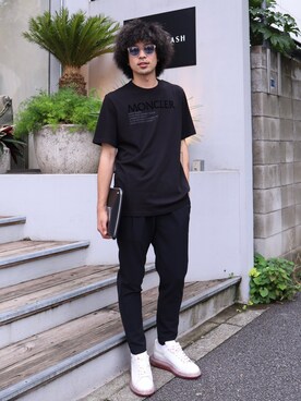 MONCLERのTシャツ/カットソーを使ったメンズ人気ファッション 