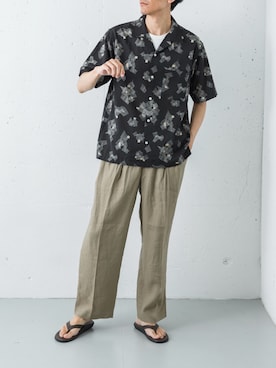 「URBAN RESEARCH（アーバンリサーチ）のLINEN WIDE EASY PANTS（その他パンツ、ベージュ系）」を使った、カワバタさん（メンズ・185cm）の春コーディネート