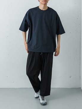 「URBAN RESEARCH（アーバンリサーチ）の『26-30サイズ』SALOMON　EXCLUSIVE XT-WHISPER（スニーカー、シルバー系）」を使った、カワバタさん（メンズ・185cm）の春コーディネート