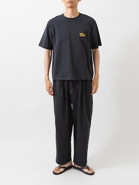 「URBAN RESEARCH（アーバンリサーチ）のWide Dad　BREEZY TECH EASY PANTS（その他パンツ、ブラック系）」を使った、カワバタさん（メンズ・185cm）の夏コーディネート