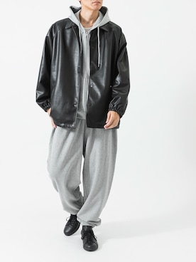 「URBAN RESEARCH（アーバンリサーチ）のLOTTO　itteki LOGO ZIP HOODIE（パーカー、グレー系）」を使った、カワバタさん（メンズ・185cm）の秋コーディネート