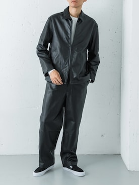 「アイテム（スリッポン）」を使った、カワバタさん（メンズ・185cm）の秋コーディネート