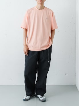 「URBAN RESEARCH（アーバンリサーチ）の『26-30サイズ』SALOMON　EXCLUSIVE XT-WHISPER（スニーカー、シルバー系）」を使った、カワバタさん（メンズ・185cm）の春コーディネート