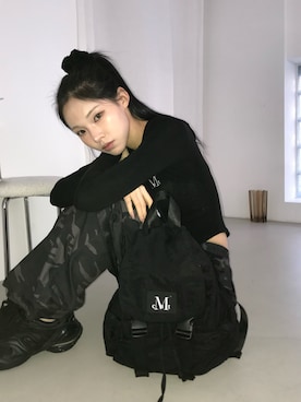 「MUCENT（ムセント）のアイテム（バックパック/リュック、ブラック系）」を使った、MUCENTさん（レディース・163cm）の冬コーディネート