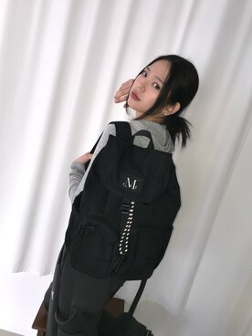 「MUCENT（ムセント）のアイテム（バックパック/リュック、ブラック系）」を使った、MUCENTさん（レディース・163cm）の冬コーディネート