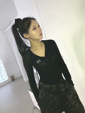 「MUCENT（ムセント）のアイテム（Tシャツ/カットソー、ブラック系）」を使った、MUCENTさん（レディース・163cm）の冬コーディネート
