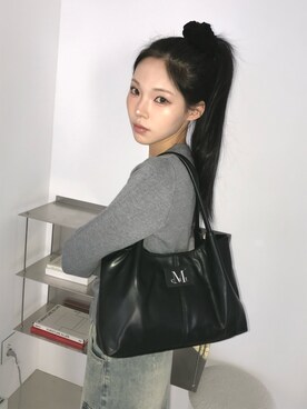 「MUCENT（ムセント）のアイテム（トートバッグ、ブラック系）」を使った、MUCENTさん（レディース・163cm）の冬コーディネート