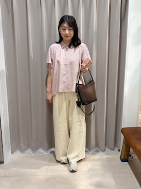 「ITEMS URBANRESEARCH（アイテムズ アーバンリサーチ）の『Sサイズあり/洗濯可』リネンレーヨンワイドパンツ（その他パンツ、ベージュ系）」を使った、yuuさん（レディース・164cm）の夏コーディネート