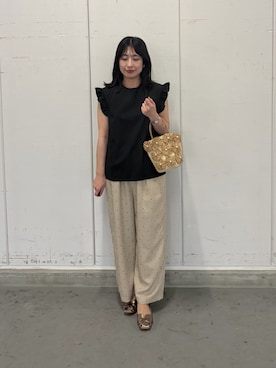 「ITEMS URBANRESEARCH（アイテムズ アーバンリサーチ）のフリルスリーブブラウス（シャツ/ブラウス、ブラック系）」を使った、yuuさん（レディース・164cm）の夏コーディネート
