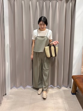 「ITEMS URBANRESEARCH（アイテムズ アーバンリサーチ）のインナー付きリネンライクセットアップ（セットアップ、グリーン系）」を使った、yuuさん（レディース・164cm）の春コーディネート