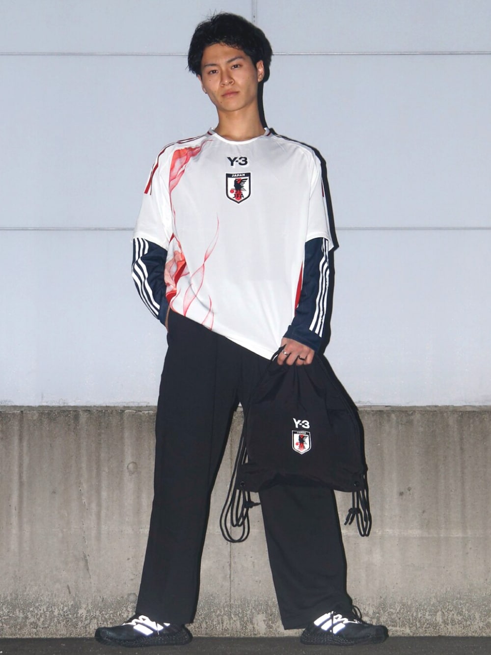 「adidas、アディダス、adidas football、サッカー、soccer、フットサル、Football、ユニフォーム、サッカー日本代表、JFA、SAMURAIBLUE、なでしこジャパン、Y-3、adidas×Y-3、yohjiyamamoto」｜「adidasの4DFWD 4（シューズ、ブラック系）」を使った、FAさん（メンズ・173cm）の春コーディネートの1枚目の写真