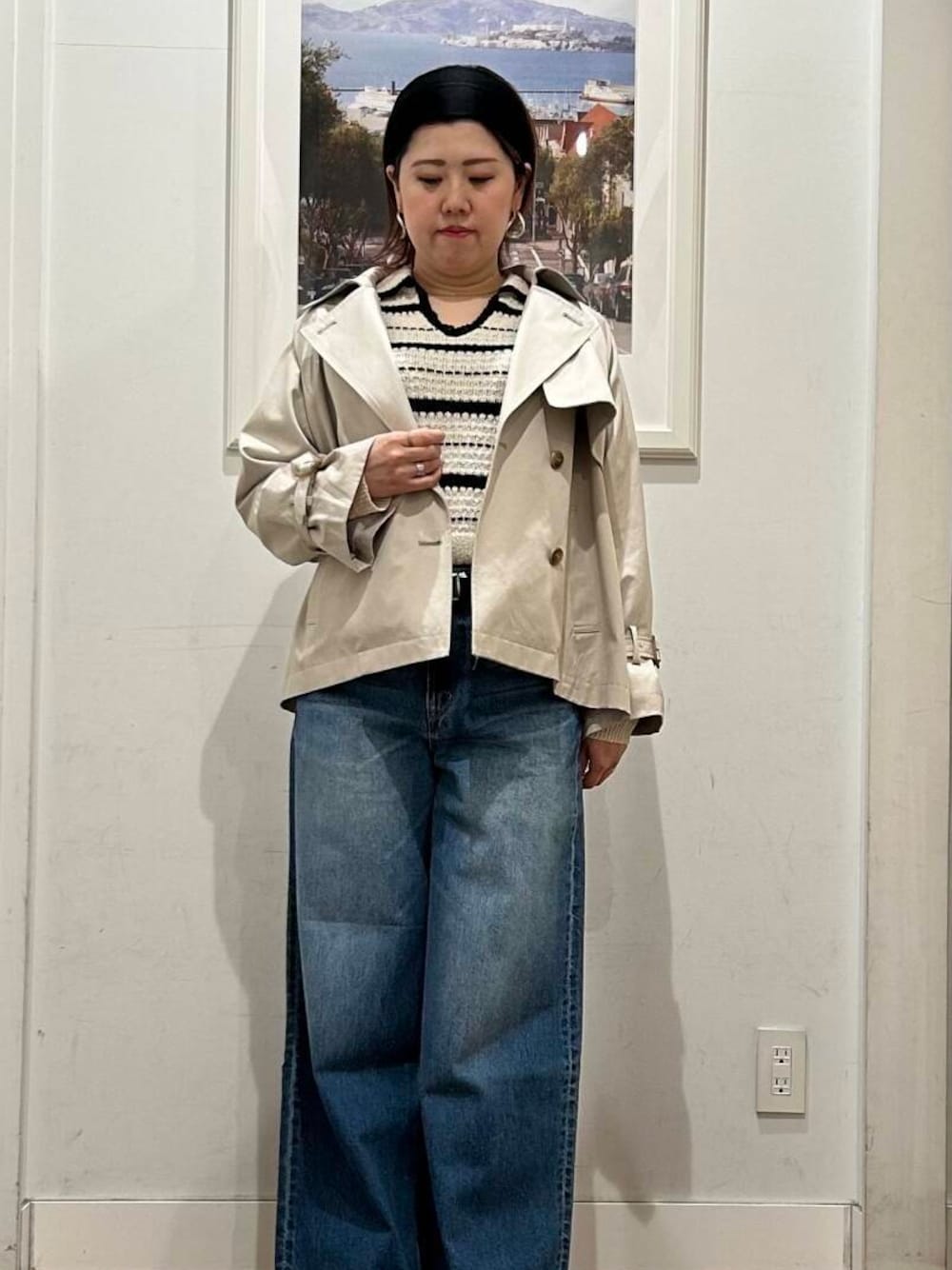 「トレンチコート、バギーデニム、春アウターコーデ、やや寒い」｜「URBAN RESEARCH Sonny Labelのバギーデニムパンツ（デニムパンツ、ブルー系）」を使った、maiさん（レディース・158cm）の春コーディネートの1枚目の写真