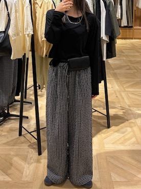 「LOWRYS FARM（ローリーズファーム）のＵＳＥＦＵＬシアープルオーバー　580950（Tシャツ/カットソー、ブラック系）」を使った、oharu14さん（レディース）の春コーディネート