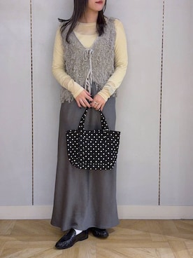 「LOWRYS FARM（ローリーズファーム）のストレッチサテンスカート　 290120（スカート、グレー系）」を使った、oharu14さん（レディース）の春コーディネート
