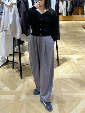 「LOWRYS FARM（ローリーズファーム）のイージーワイドカーブパンツ 327286（その他パンツ、グレー系）」を使った、oharu14さん（レディース）の冬コーディネート