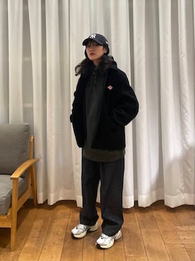「アイテム（カバーオール）」を使った、むーさん（レディース・156cm）の冬コーディネート