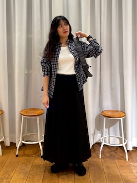 「アイテム（サンダル）」を使った、むーさん（レディース・156cm）の秋コーディネート