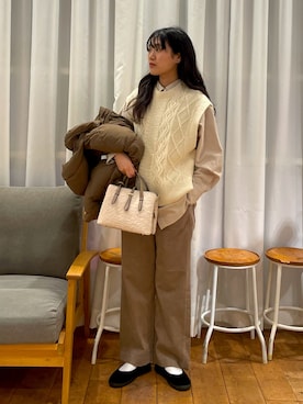 「ニットベスト×シャツ」｜むーさん（レディース・156cm）の冬コーディネート