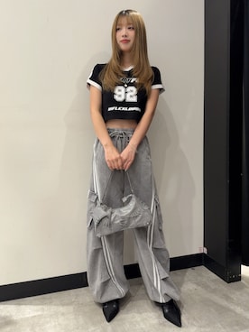 「アイテム（カーゴパンツ）」を使った、Hiiroさん（レディース・165cm）の夏コーディネート