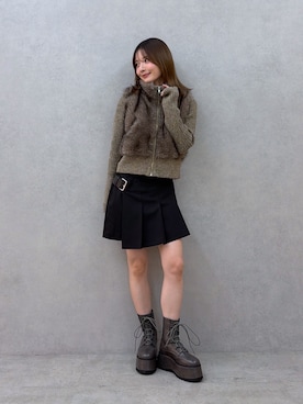 「MURUA（ムルーア）のアイテム（パンツ）」を使った、MIZUKIさん（レディース・156cm）の秋コーディネート